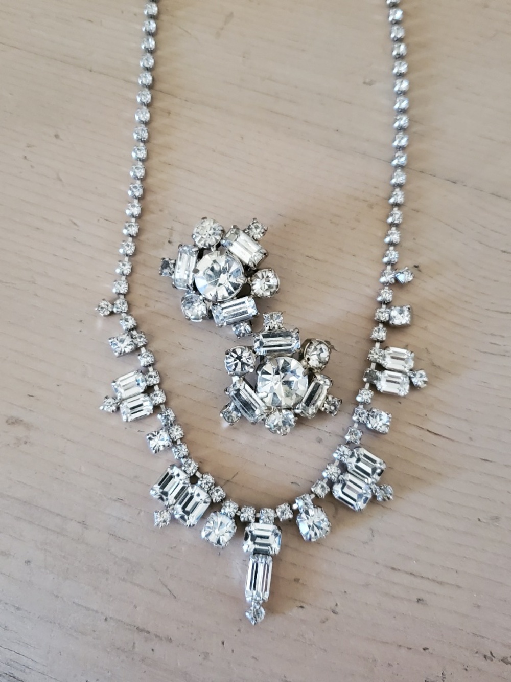 Elegant Vintage Crystal Rhinestone Drop Necklace & Clip Earrings Set